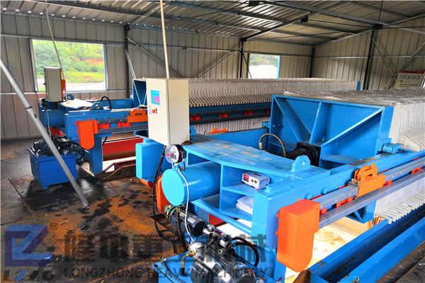 隆中重工板框壓濾機設備在經(jīng)濟發(fā)展中貢獻很大