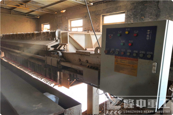 污泥壓濾機(jī)處理一噸成本是多少?壓濾設(shè)備成本與利潤(rùn)分析 污泥壓濾機(jī)處理一噸成本是多少?壓濾設(shè)備成本與利潤(rùn)分析