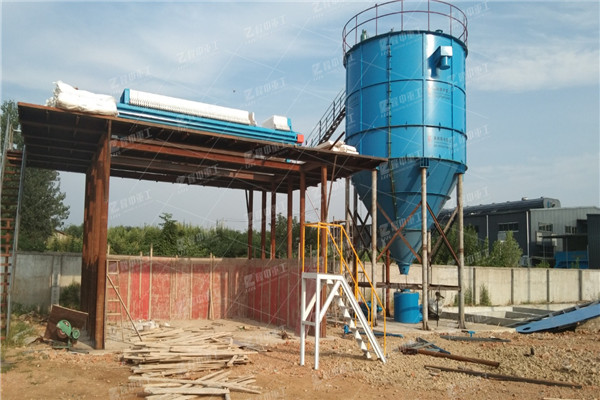 廂式隔膜壓濾機(jī)濾室為什么會出現(xiàn)泄漏？有什么解決辦法？